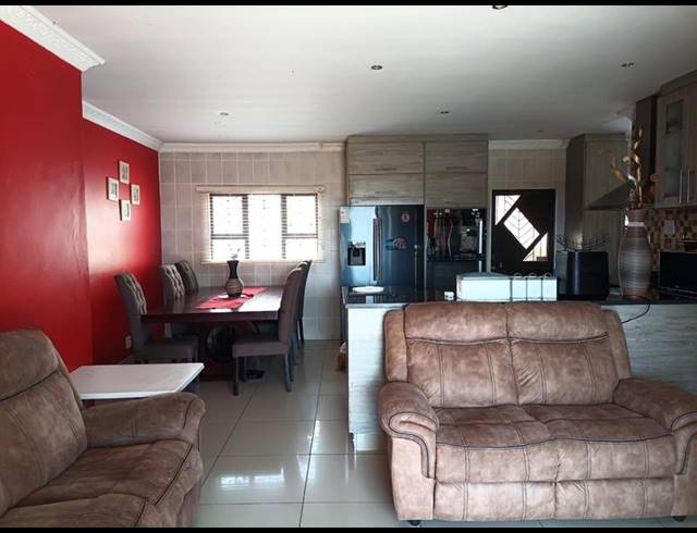 3 BEDROOM HOUSE FOR SALE IN CINDERELLA PARK